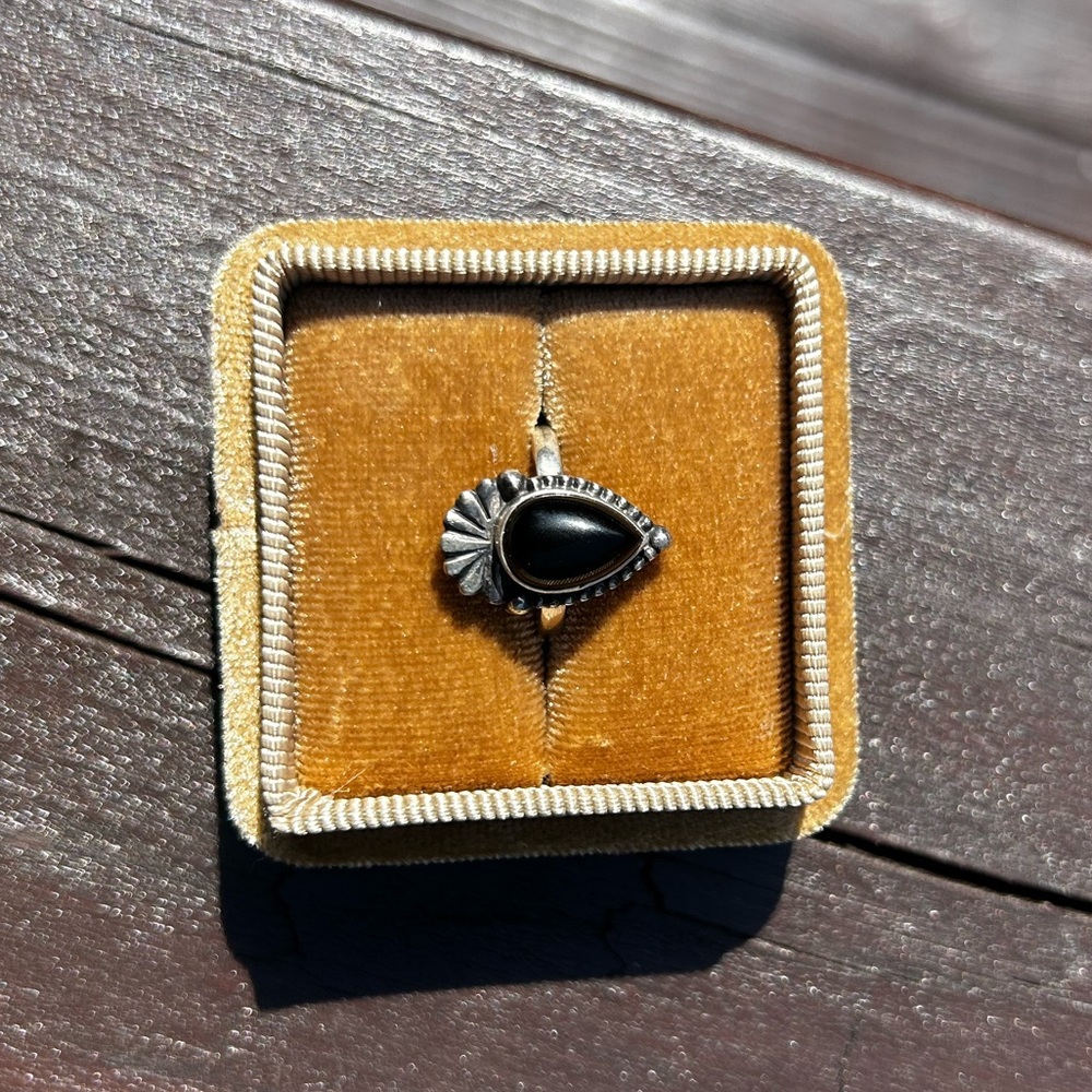 Handmade Sterling Silver Black Onyx Ring - Vintage Navajo Style